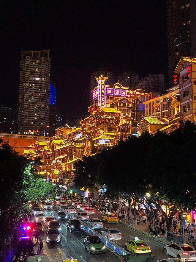品团私人订制800+套餐行程攻略新葡京博彩重庆高端四日游｜纯玩精(图1)